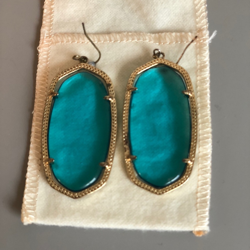 Kendra Scott Danielle Earrings